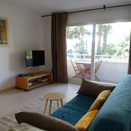 Lovely Appartement With Balcony 5Min Train Station Cannes Extérieur photo