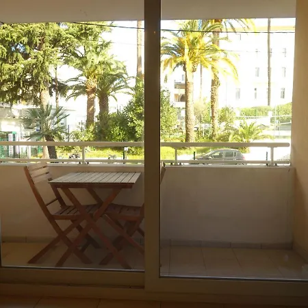 Lovely Appartement With Balcony 5Min Train Station Cannes Extérieur photo